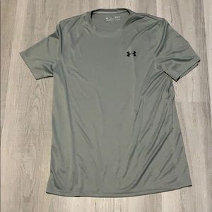 Grey Under Armor tee